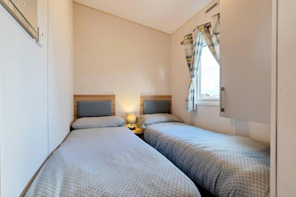 Tattershall Lakes: Sally'S Superior Stay Exterior foto