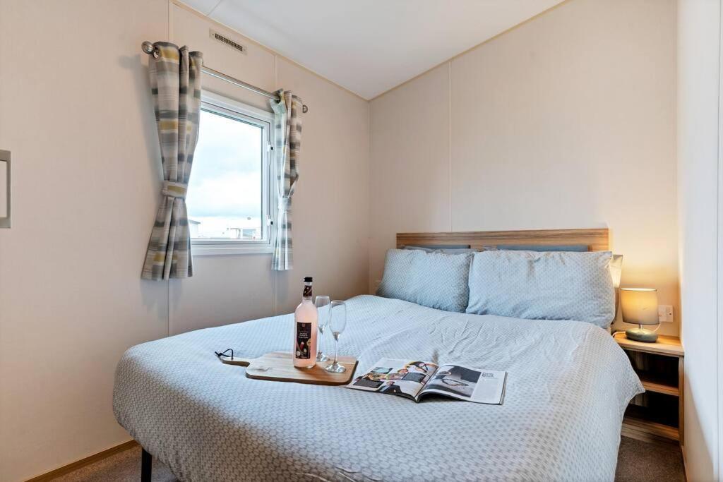 Tattershall Lakes: Sally'S Superior Stay Exterior foto