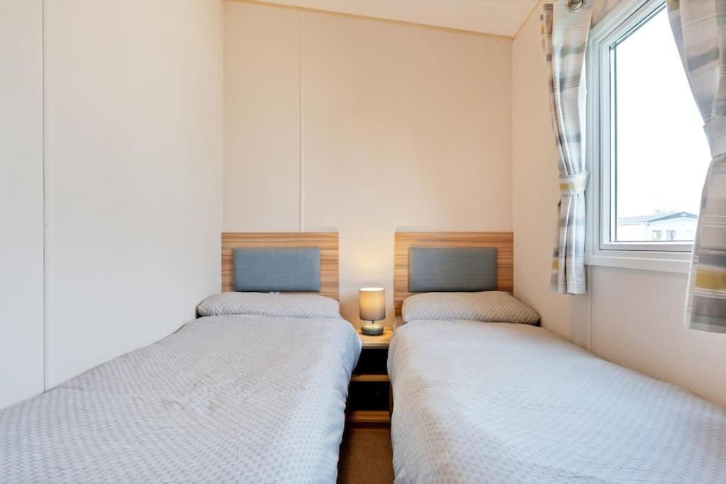 Tattershall Lakes: Sally'S Superior Stay Exterior foto
